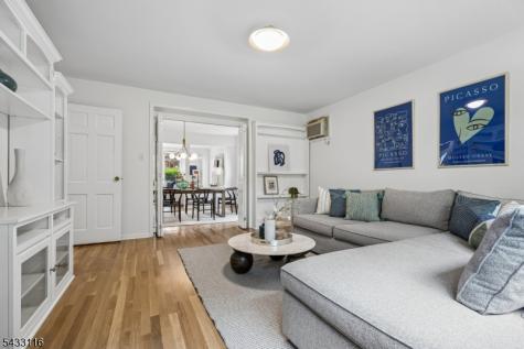 108 Oakview Avenue Maplewood NJ 07040