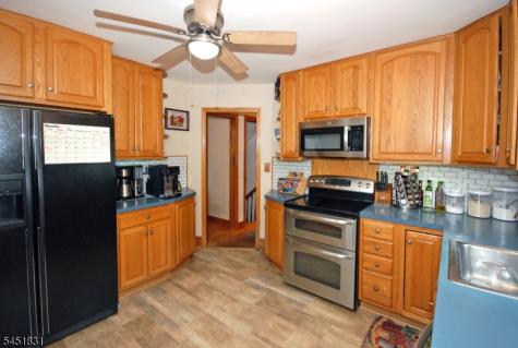 131 Weiss Terrace Raritan NJ 08869