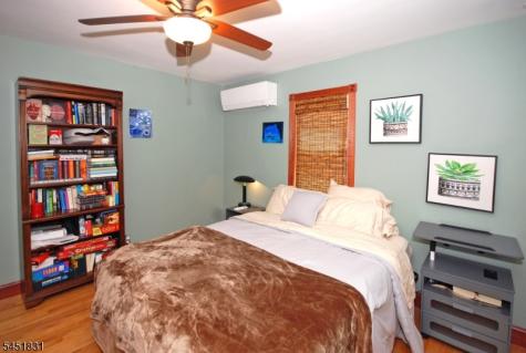 131 Weiss Terrace Raritan NJ 08869