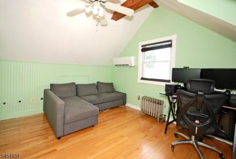 131 Weiss Terrace Raritan NJ 08869