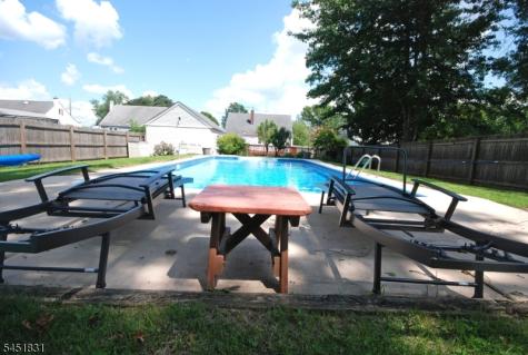 131 Weiss Terrace Raritan NJ 08869