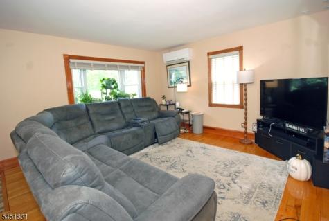 131 Weiss Terrace Raritan NJ 08869