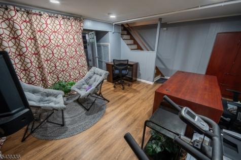 42 Telford Street East Orange NJ 07018