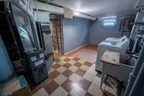 42 Telford Street East Orange NJ 07018