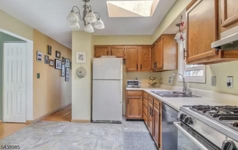 5 Grey Trail Vernon NJ 07462