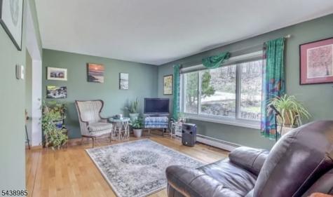 5 Grey Trail Vernon NJ 07462