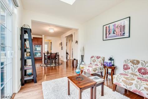 2 Eagle Court South Brunswick NJ 08852