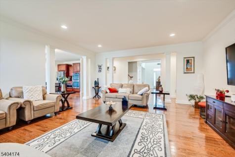 2 Eagle Court South Brunswick NJ 08852