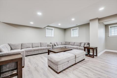 2 Eagle Court South Brunswick NJ 08852