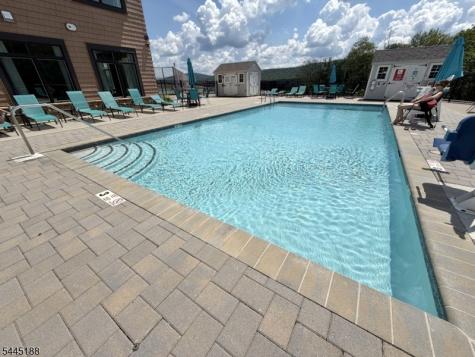 18 Mountain View Lane Mansfield NJ 07865