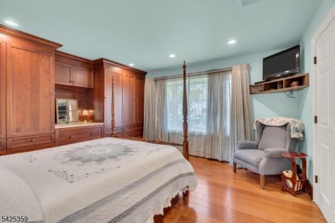 25 Columbia Avenue Nutley NJ 07110