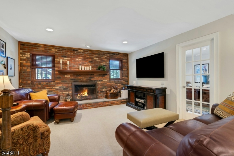 9 Old Smalleytown Road Warren NJ 07059