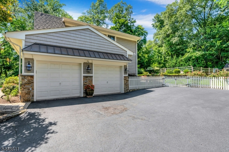 9 Old Smalleytown Road Warren NJ 07059