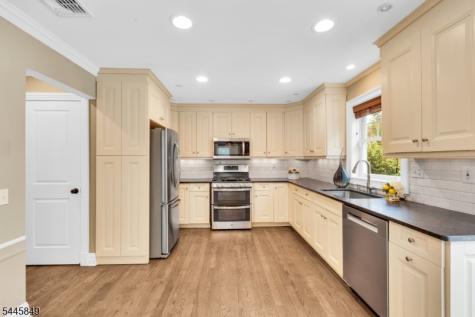 331 Stoughton Avenue Cranford NJ 07016
