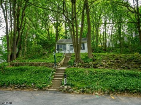 48 Vail Road Roxbury NJ 07850