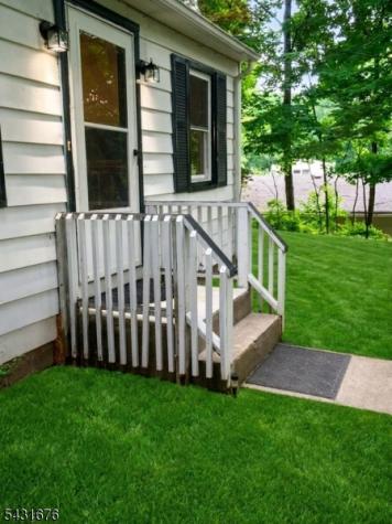 48 Vail Road Roxbury NJ 07850