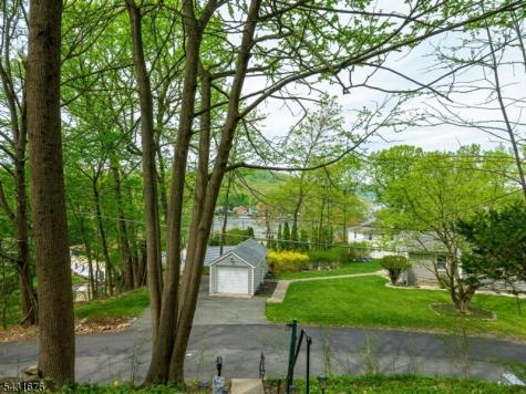 48 Vail Road Roxbury NJ 07850