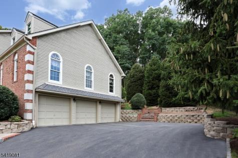 34 Crocker Mansion Drive Mahwah NJ 07430