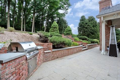 34 Crocker Mansion Drive Mahwah NJ 07430