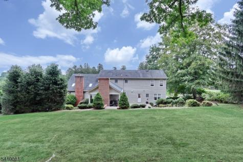 34 Crocker Mansion Drive Mahwah NJ 07430