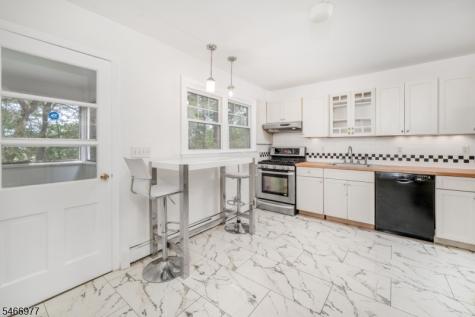 37 Mea Drive Berkeley Heights NJ 07922