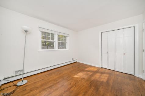 37 Mea Drive Berkeley Heights NJ 07922