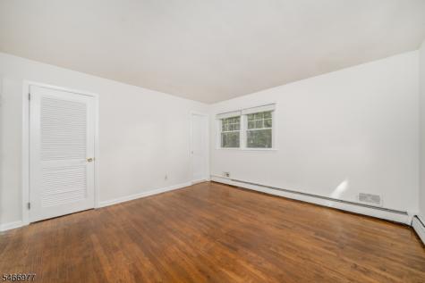 37 Mea Drive Berkeley Heights NJ 07922