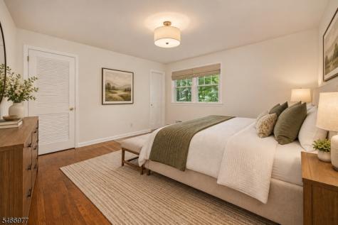 37 Mea Drive Berkeley Heights NJ 07922
