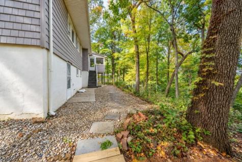 37 Mea Drive Berkeley Heights NJ 07922