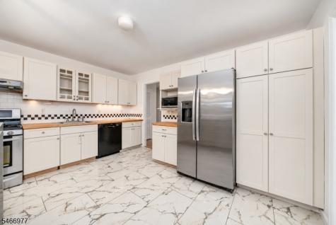 37 Mea Drive Berkeley Heights NJ 07922