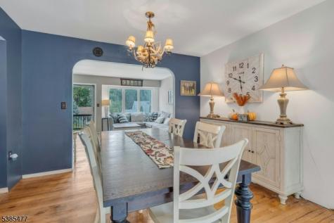 22 Bannehr Street Oakland NJ 07436