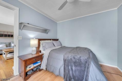 22 Bannehr Street Oakland NJ 07436