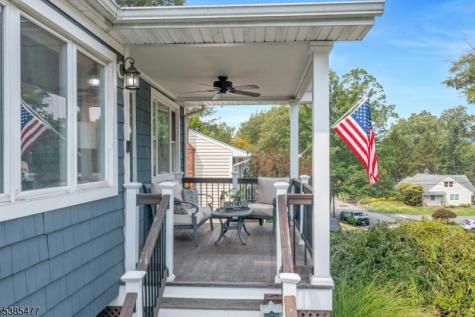 22 Bannehr Street Oakland NJ 07436