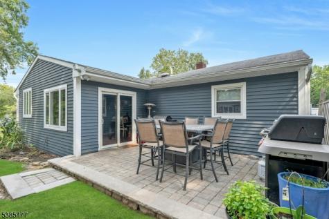 22 Bannehr Street Oakland NJ 07436