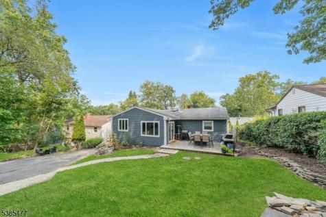 22 Bannehr Street Oakland NJ 07436