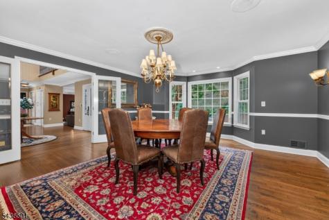 5 Pine Place Clinton NJ 08801