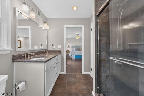 5 Pine Place Clinton NJ 08801