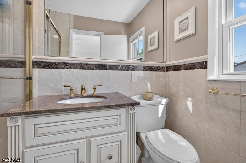 38 Nomahegan Court Cranford NJ 07016