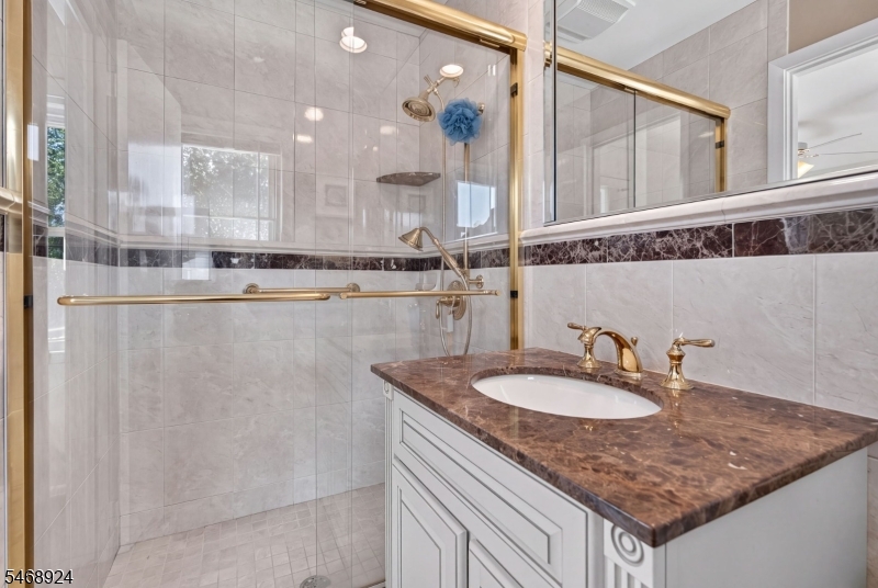 38 Nomahegan Court Cranford NJ 07016