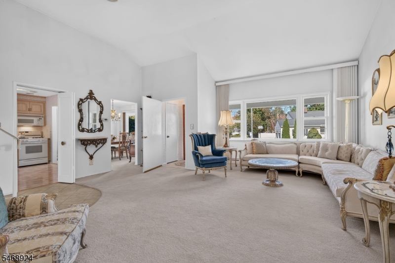 38 Nomahegan Court Cranford NJ 07016