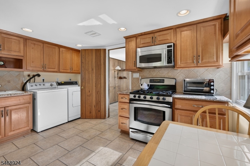 38 Nomahegan Court Cranford NJ 07016