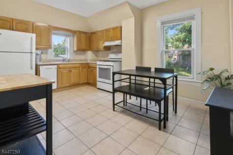 12 Dey Street Montclair NJ 07042