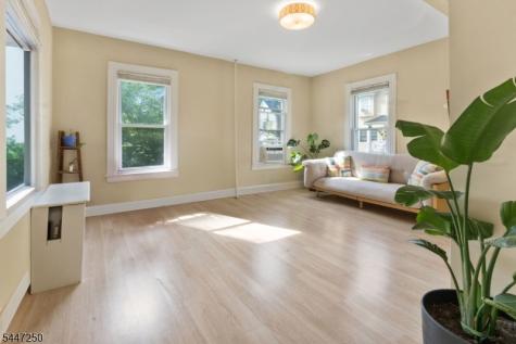 12 Dey Street Montclair NJ 07042