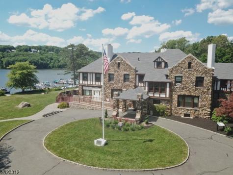 17 Seneca Avenue Rockaway NJ 07866