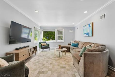 32 Undercliff Terrace West Orange NJ 07052