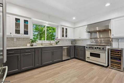 32 Undercliff Terrace West Orange NJ 07052