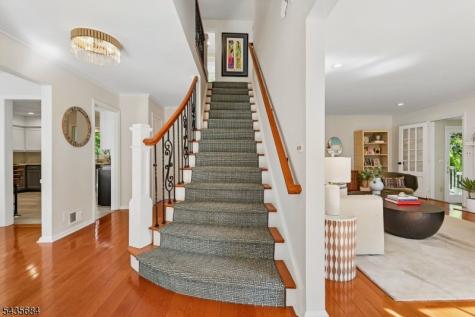 32 Undercliff Terrace West Orange NJ 07052