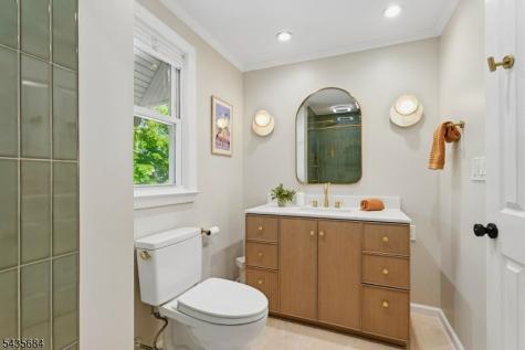 32 Undercliff Terrace West Orange NJ 07052