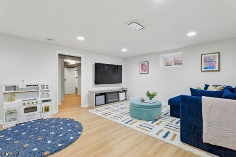 32 Undercliff Terrace West Orange NJ 07052