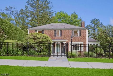 32 Undercliff Terrace West Orange NJ 07052